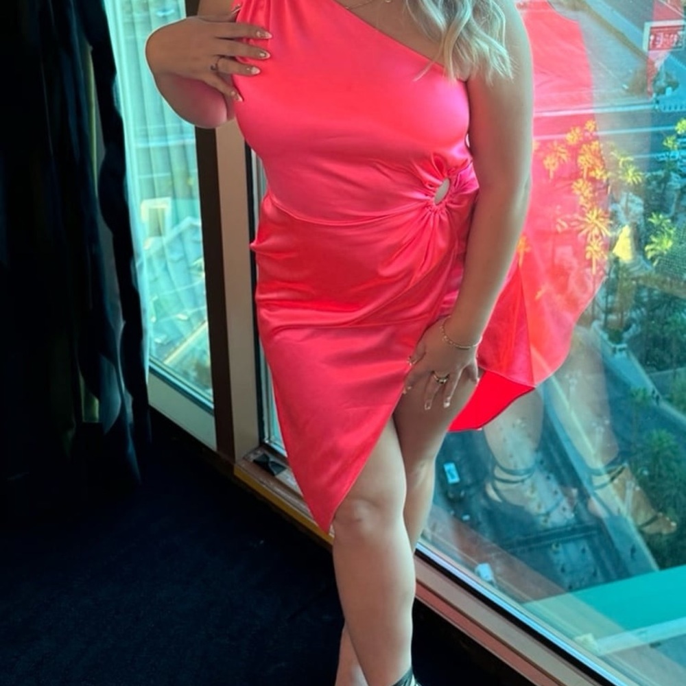 French Connection Pink Asymmetrical One Shoulder Dress - Picture 2 of 5